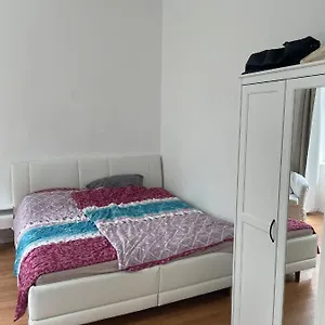 small-apartment-near-the-center.vienna-besthotels.com/